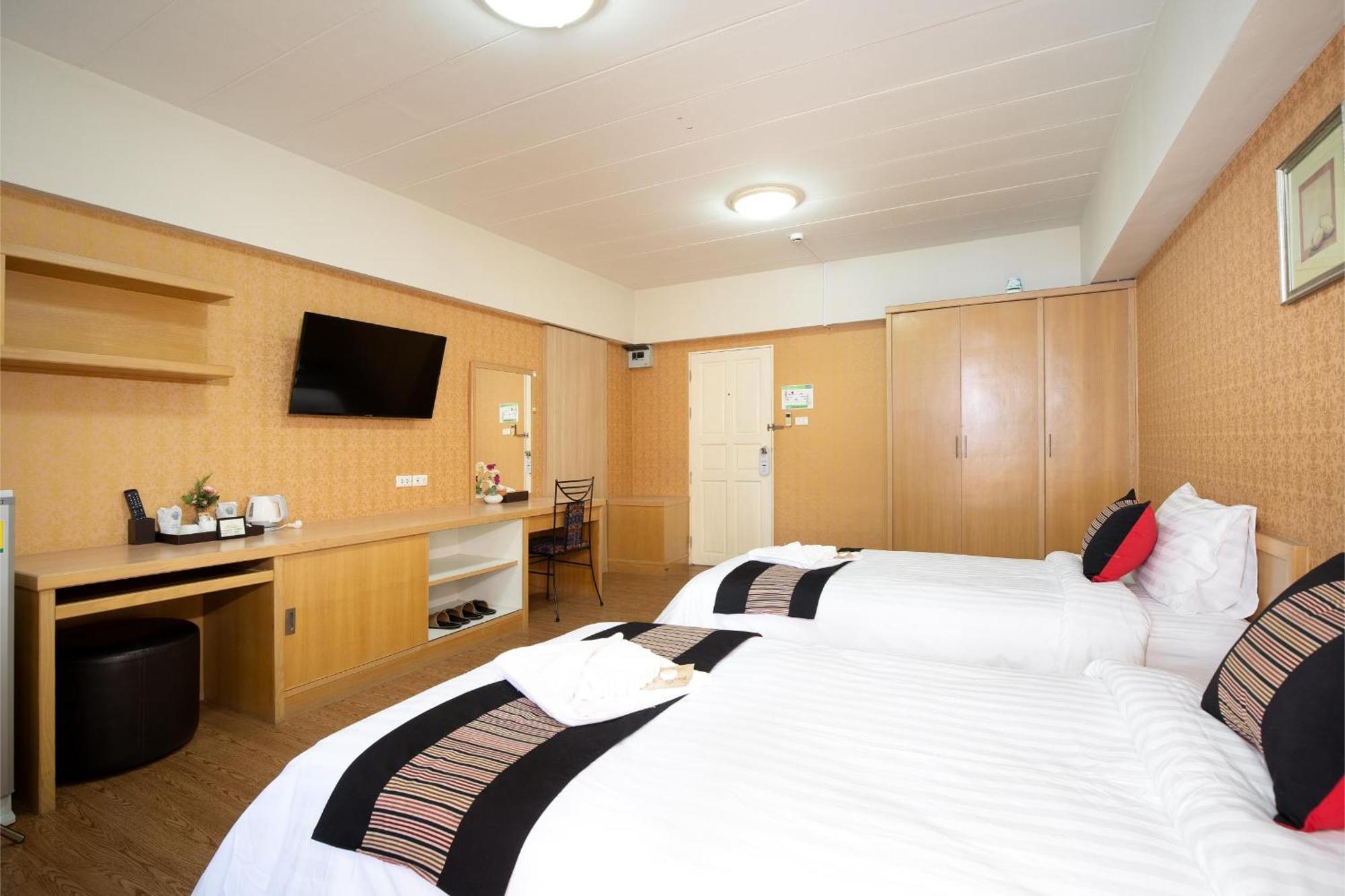 P-Park Hotel Банкок Екстериор снимка