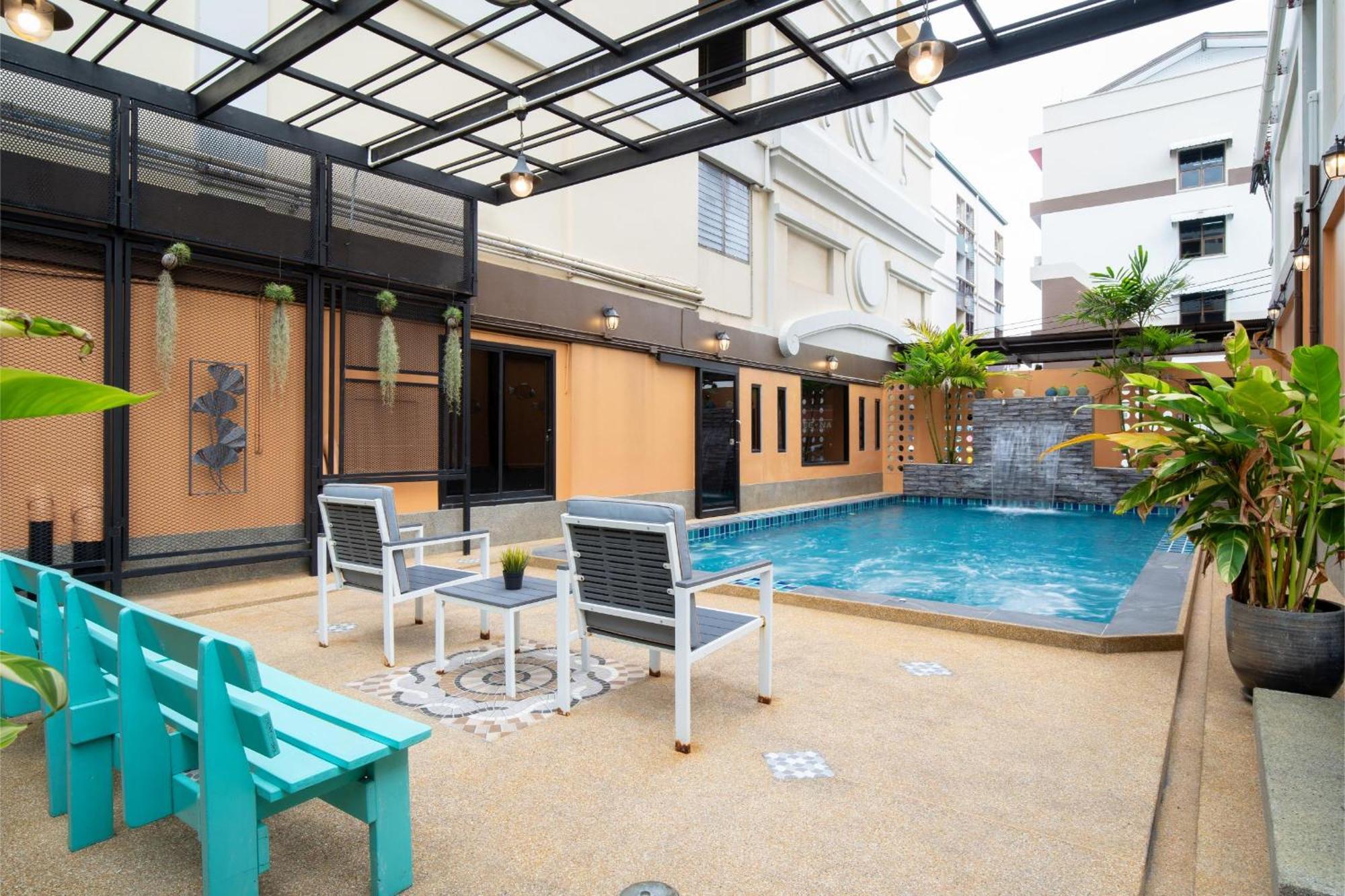P-Park Hotel Банкок Екстериор снимка