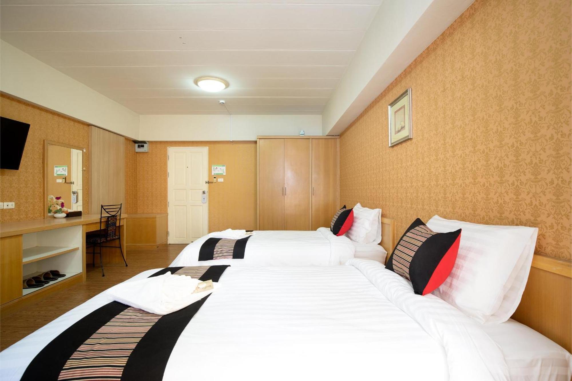 P-Park Hotel Банкок Екстериор снимка