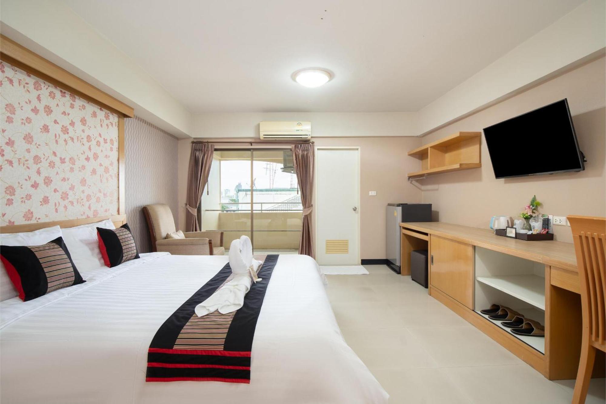 P-Park Hotel Банкок Екстериор снимка