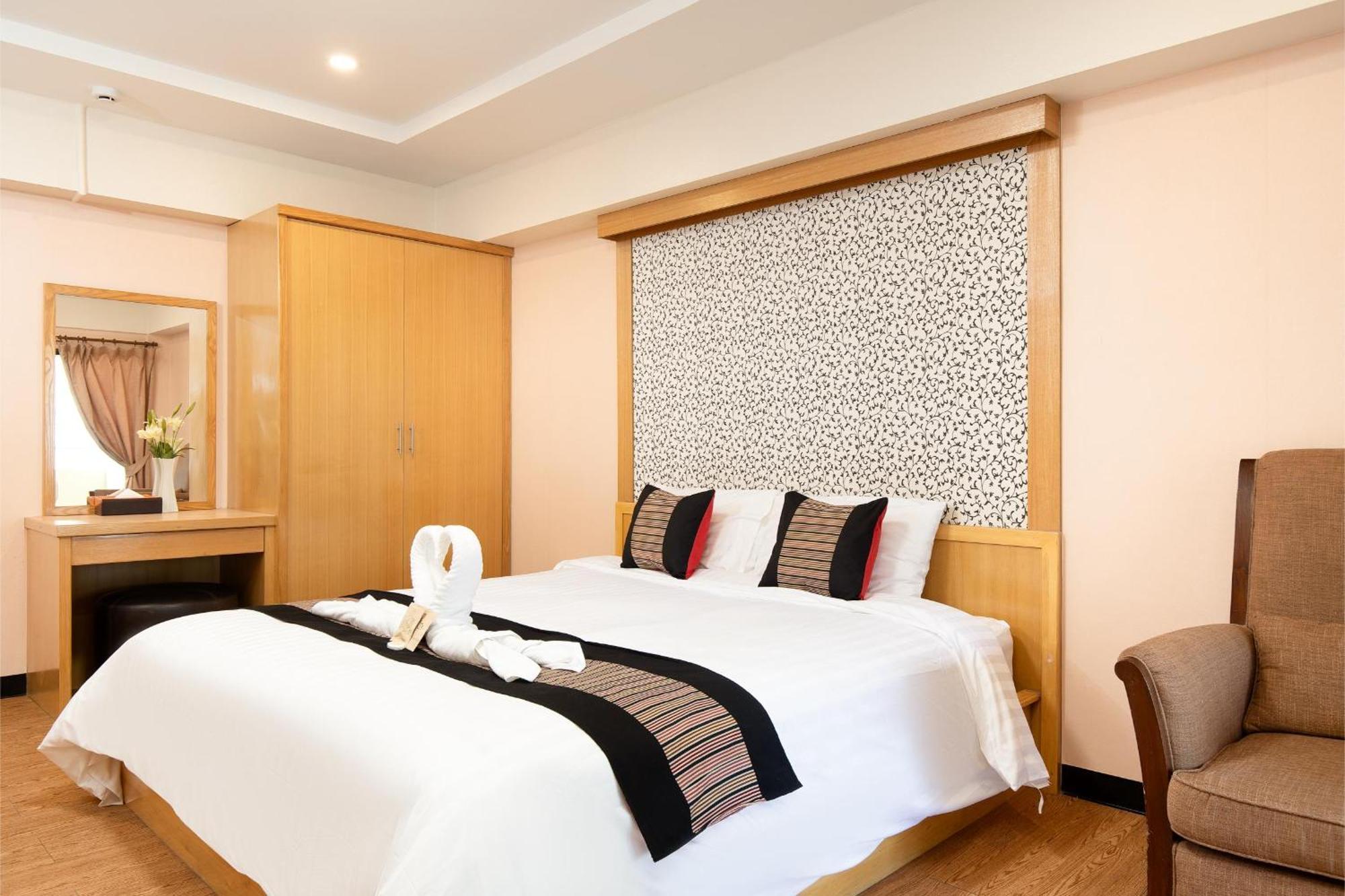 P-Park Hotel Банкок Екстериор снимка