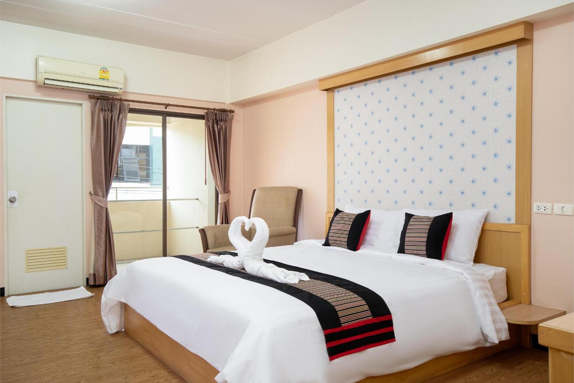 P-Park Hotel Банкок Екстериор снимка