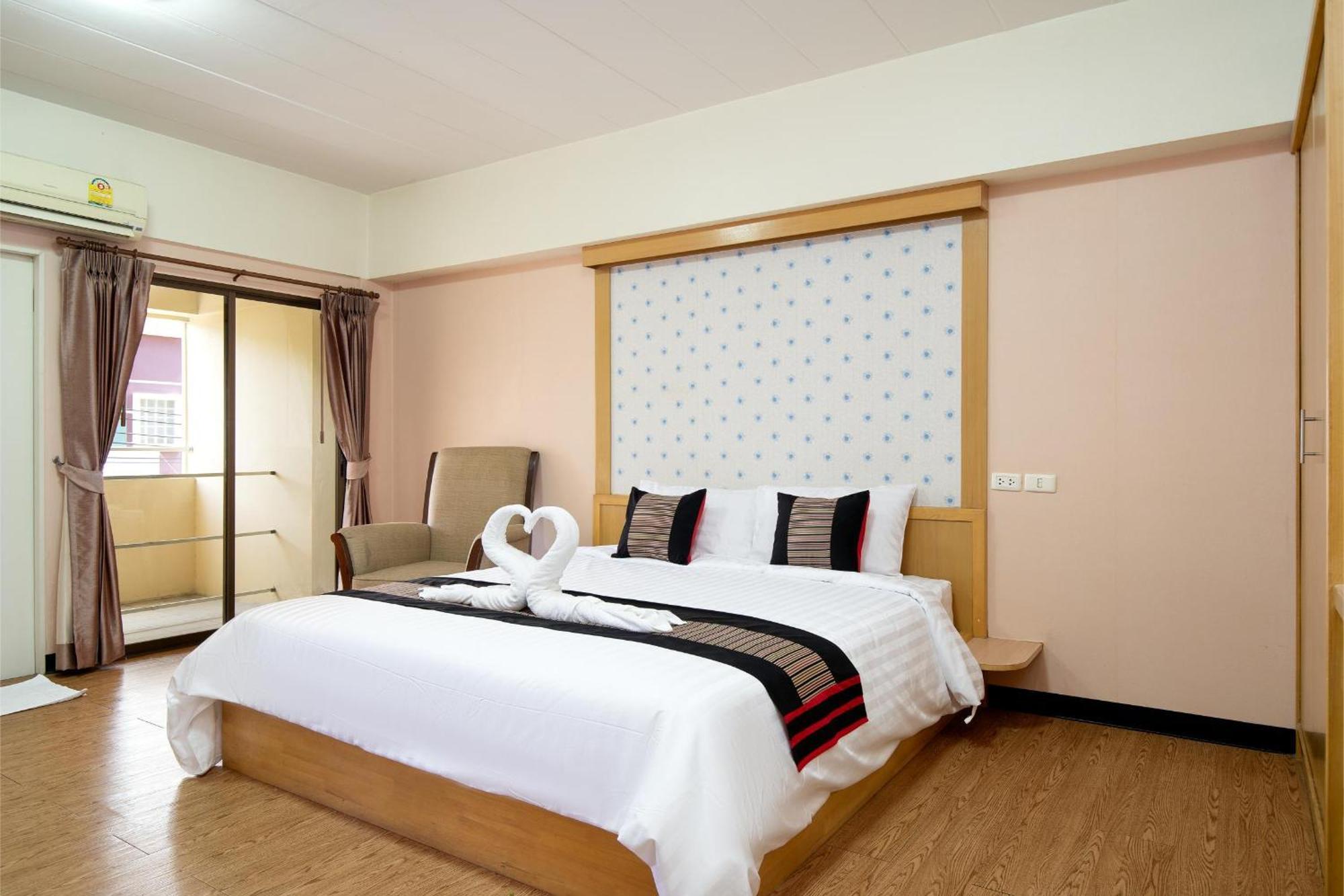 P-Park Hotel Банкок Екстериор снимка