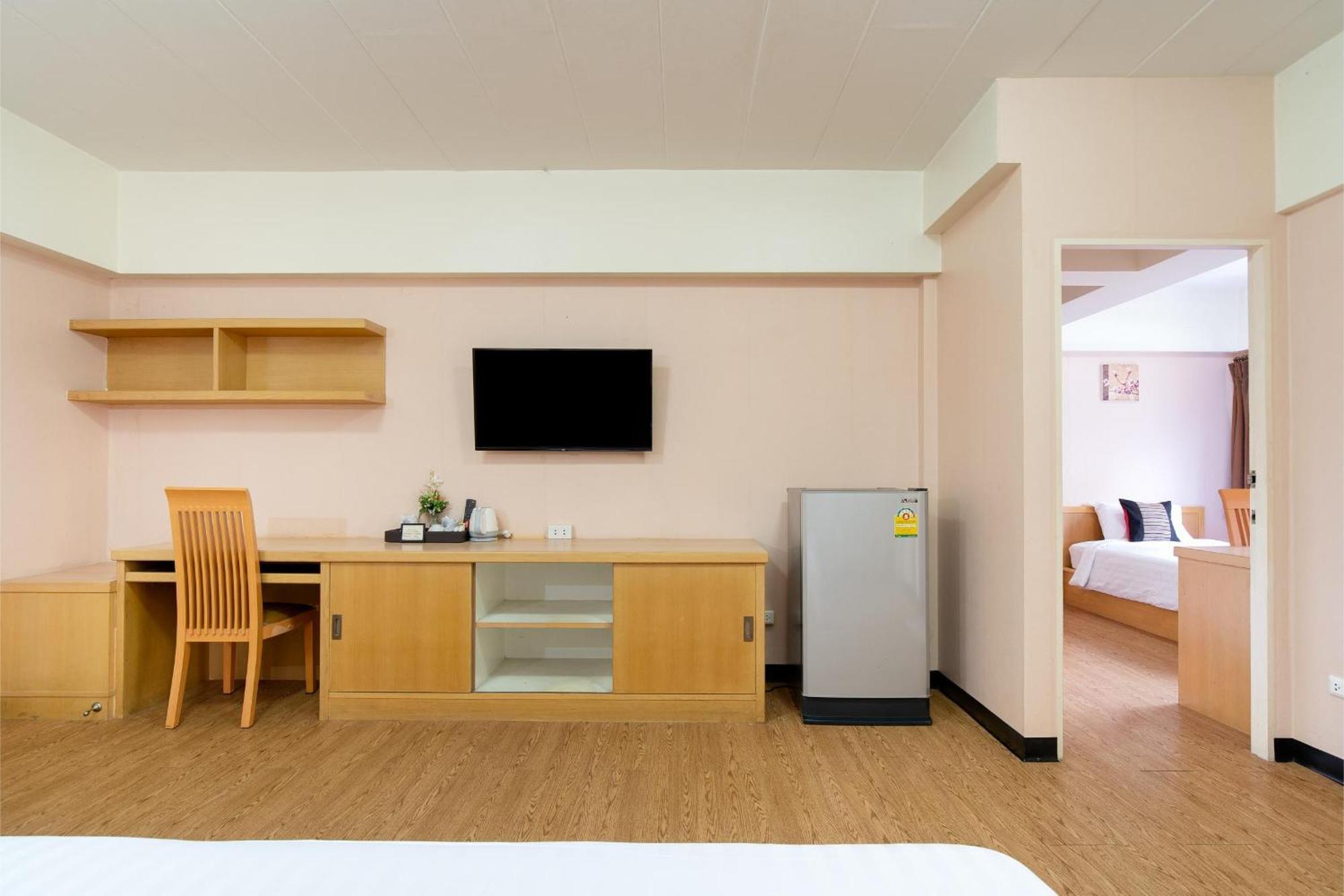 P-Park Hotel Банкок Екстериор снимка