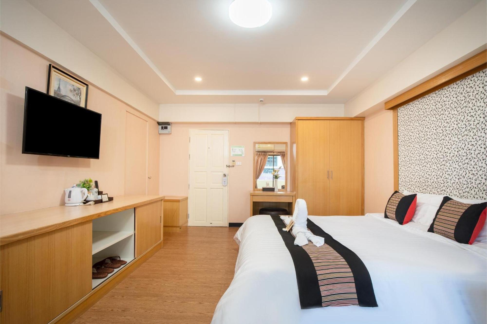 P-Park Hotel Банкок Екстериор снимка