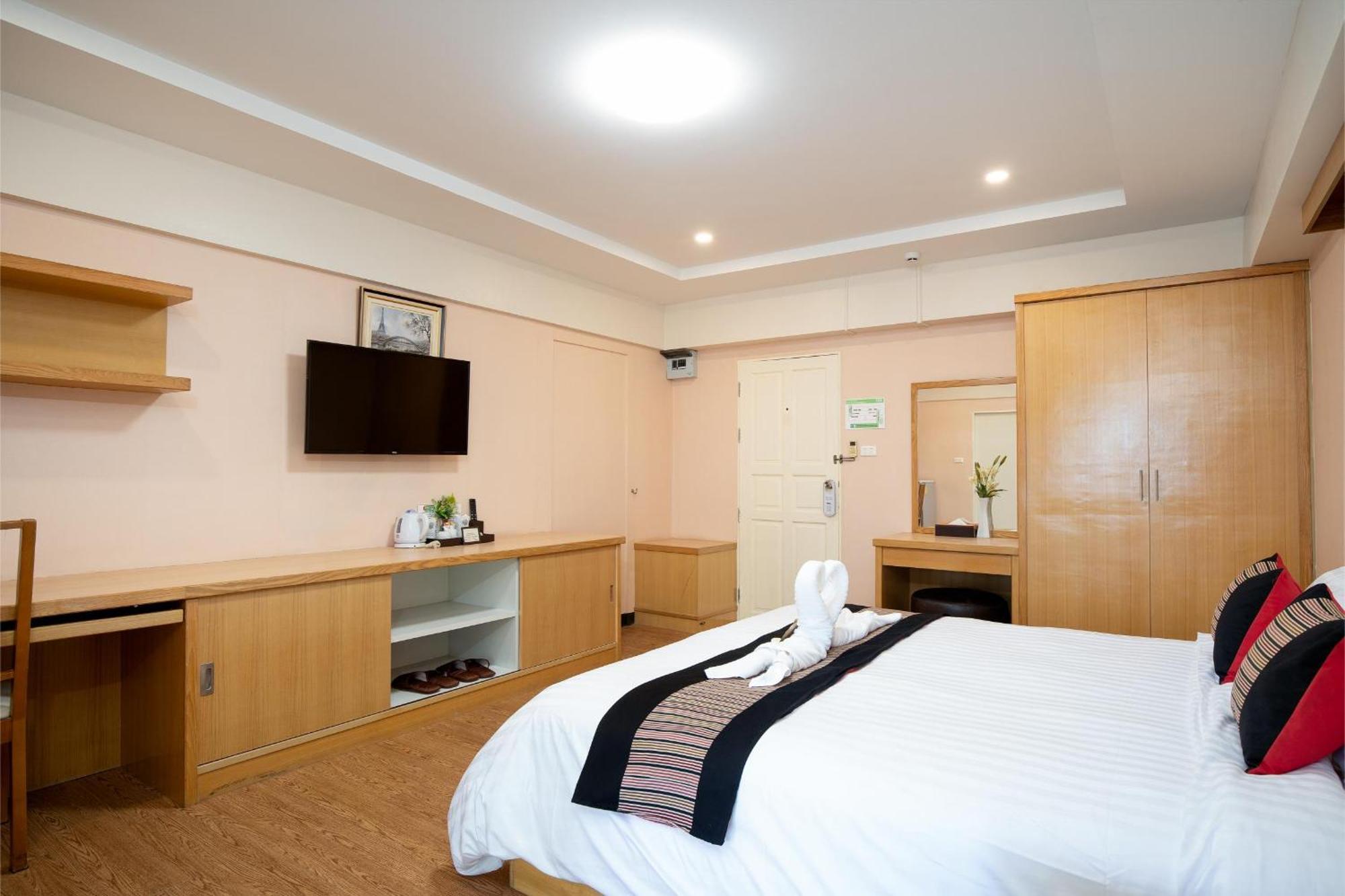 P-Park Hotel Банкок Екстериор снимка