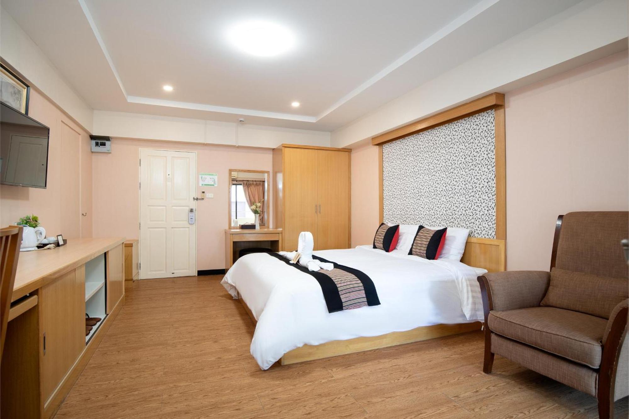 P-Park Hotel Банкок Екстериор снимка